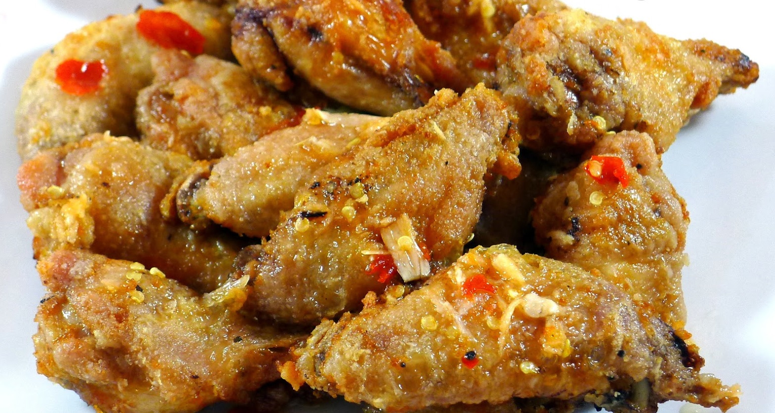 Fried chicken wings in fish sauce Recipe