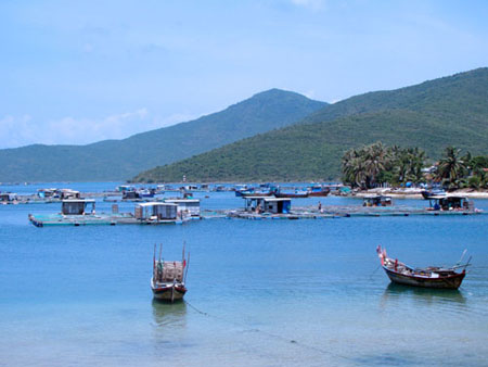 Đầm Môn Peninsula - Potential Tourism Site of Khanh Hoa Province