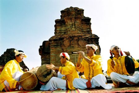 Cham people in Ninh Thuan province prepare for Ka Te festival