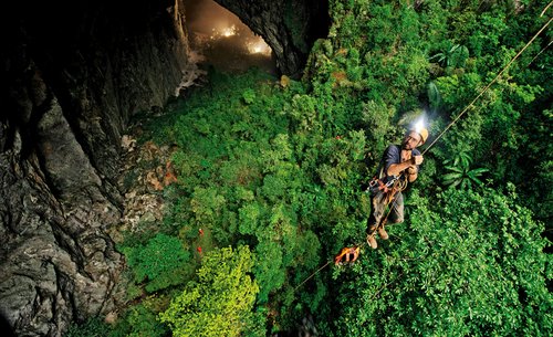 New massive cave discovered in Quang Binh 