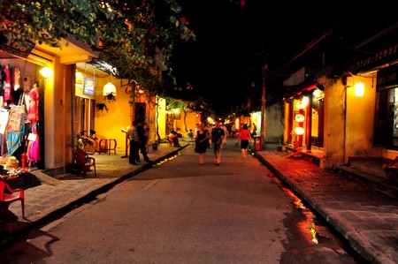du khach tai hoi an
