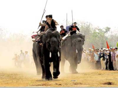 Elephant Race Festival, Dak Lak