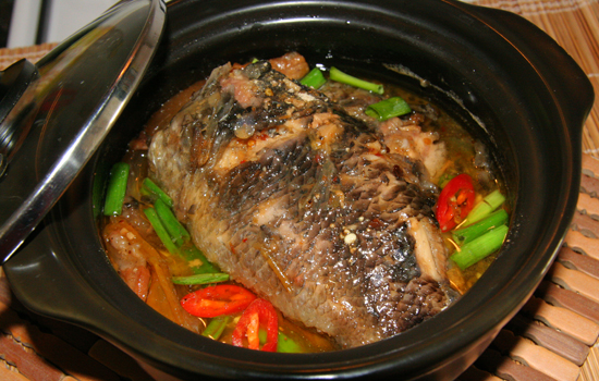 Caramelized Tilapia Fish with Pork Belly in Fish Sauce (Cá Rô Kho Thịt Ba Rọi)