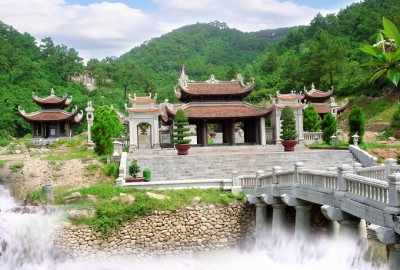 Điểm danh 6 ngôi chùa nổi tiếng nhất tại Quảng Ninh cho dịp đầu xuân