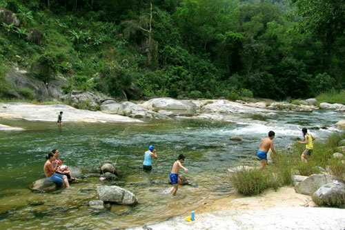  Charming Vietnam   Da Giang Stream – weekend hideaway