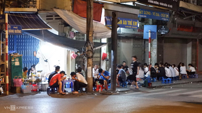 A glimpse of the street stall. Photo by Lan Huong