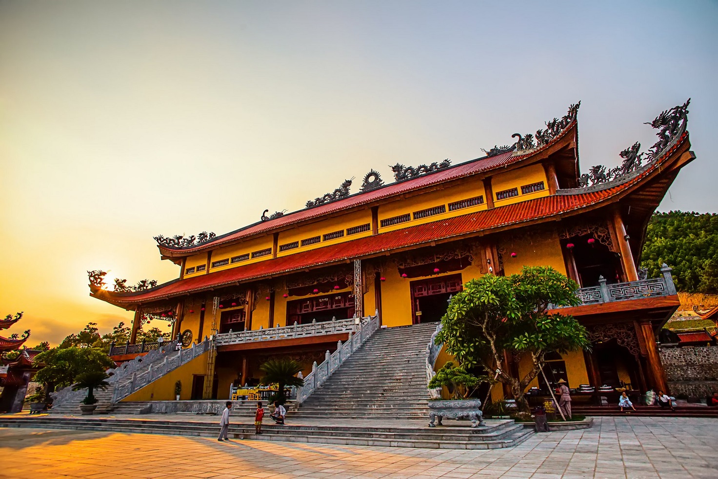 Chùa Ba Vàng có phong cách kiến trúc đặc trưng của đình chùa Việt Nam